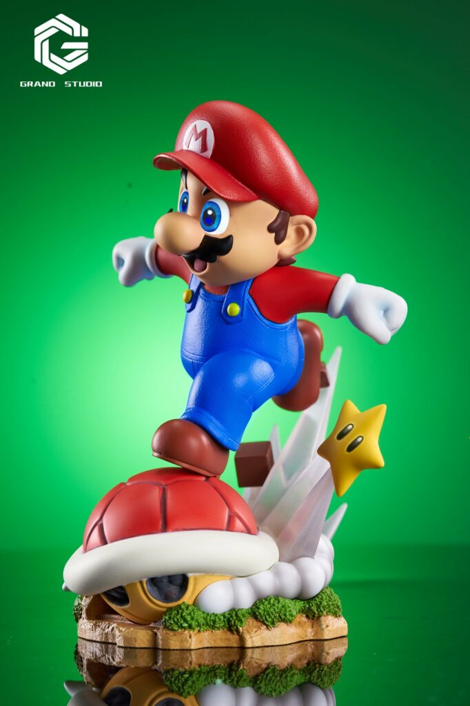 Running Mario Super Mario Statue Grand Studio [PreOrder]