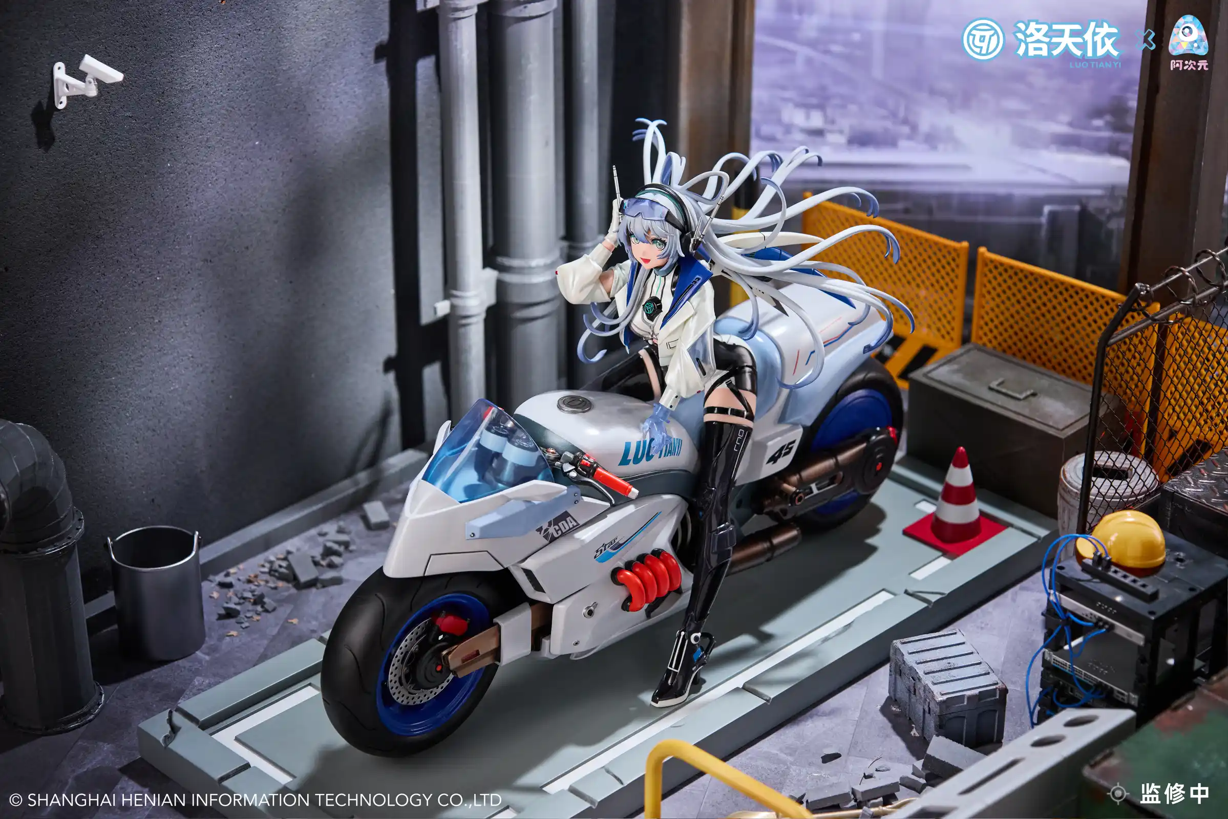 Retro-Future Storm Driver Ver. Luo Tianyi - VOCALOID Official Statue - A·DIMENSION