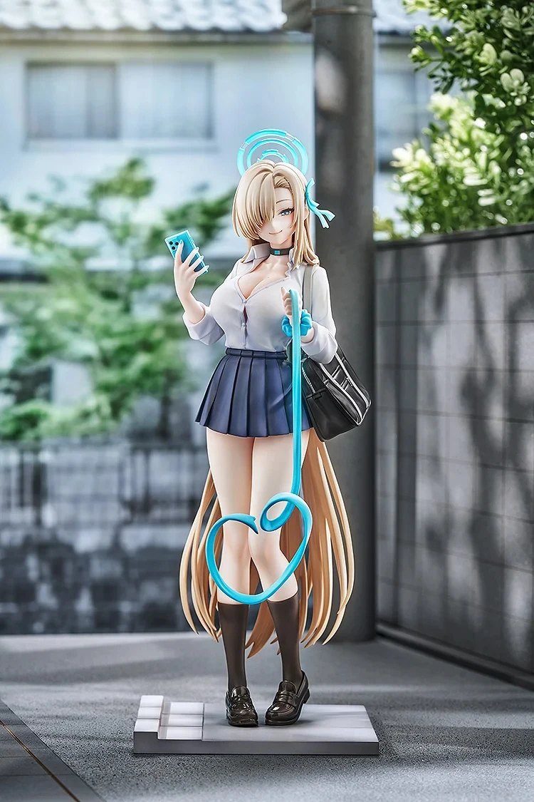 1/7 Scale Memorial Lobby Schoolgirl Ver. Ichinose Asuna - Blue Archive Official Statue - Good Smile Company - Image 1