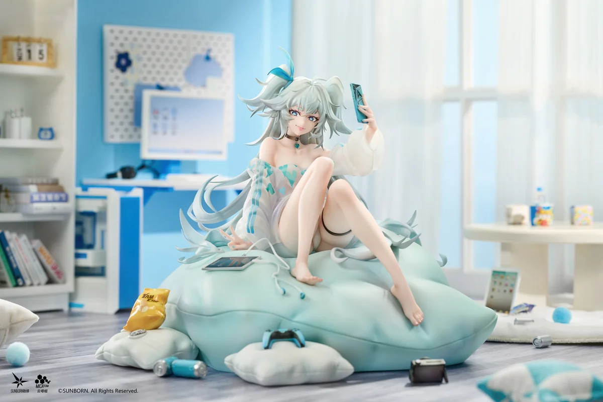 "Officially licensed 1/7 Floren figure from Girls' Frontline 2: Exilium, exquisitely detailed with a dynamic pose and flowing attire."