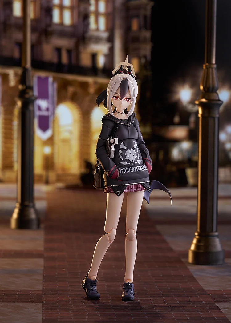 "Premium figma Kayoko Onikata from Blue Archive, showcasing her distinctive design and serious demeanor. This Max Factory figure is highly poseable."