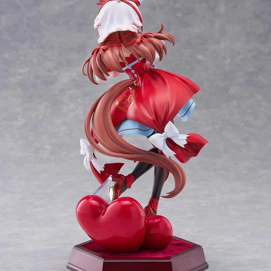 "Exquisite 1/7 F:NEX Uma Musume: Enduring Love figure views showcase graceful pose, romantic gown, and delicate bouquet, embodying timeless romance."