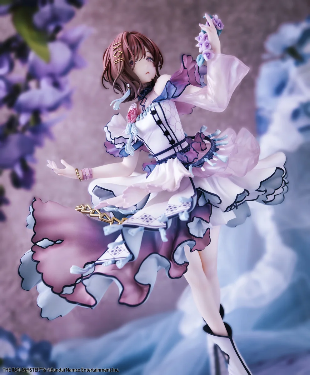 "Higuchi Madoka Merry statue by MegaHouse, showcasing her elegant gothic fashion, melancholic beauty, and stunning premium craftsmanship."