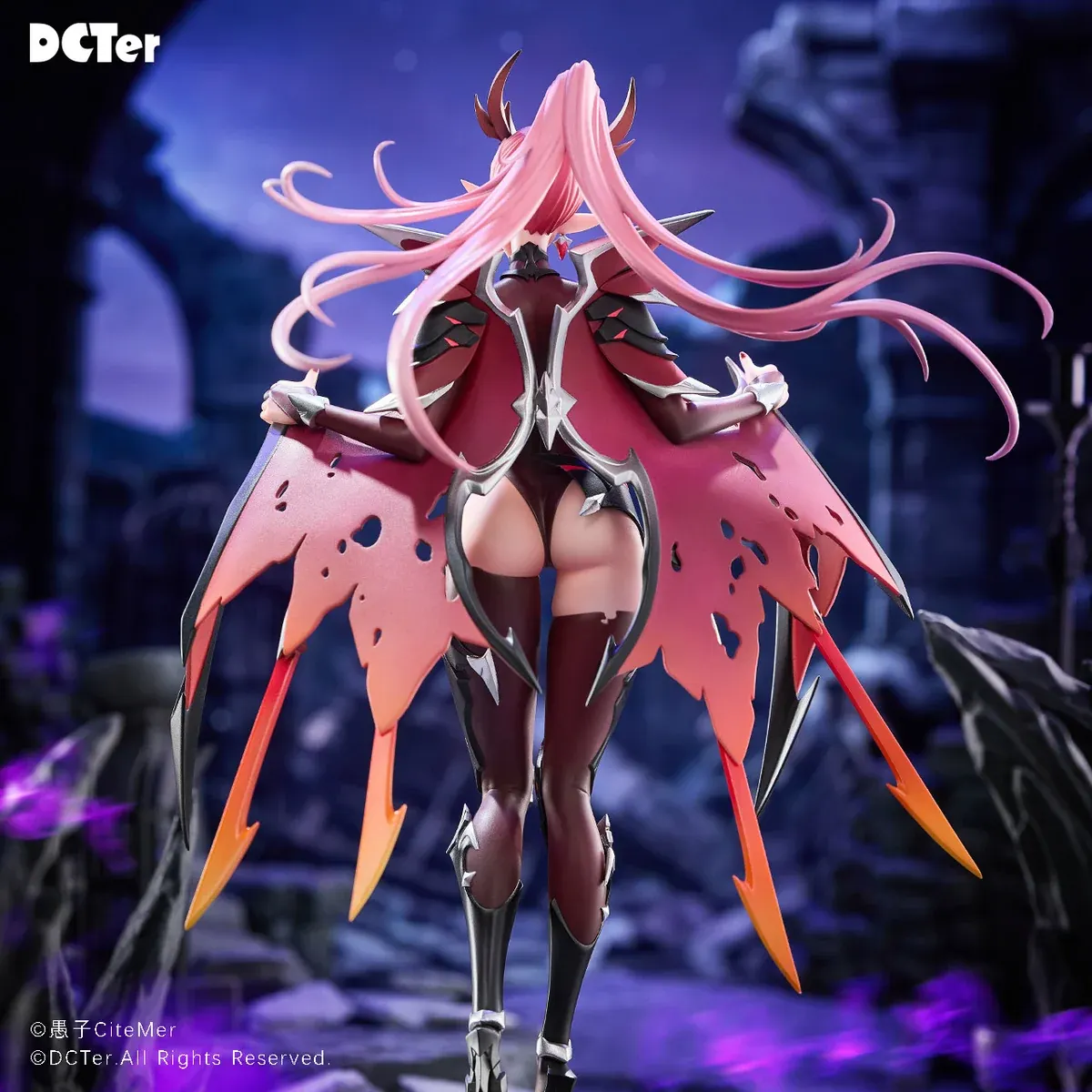 "Dragon Knight Heshilion 1/7 scale original statue by DCTer Studio. View the dynamic pose, intricate dragon warrior design, and powerful armor details."