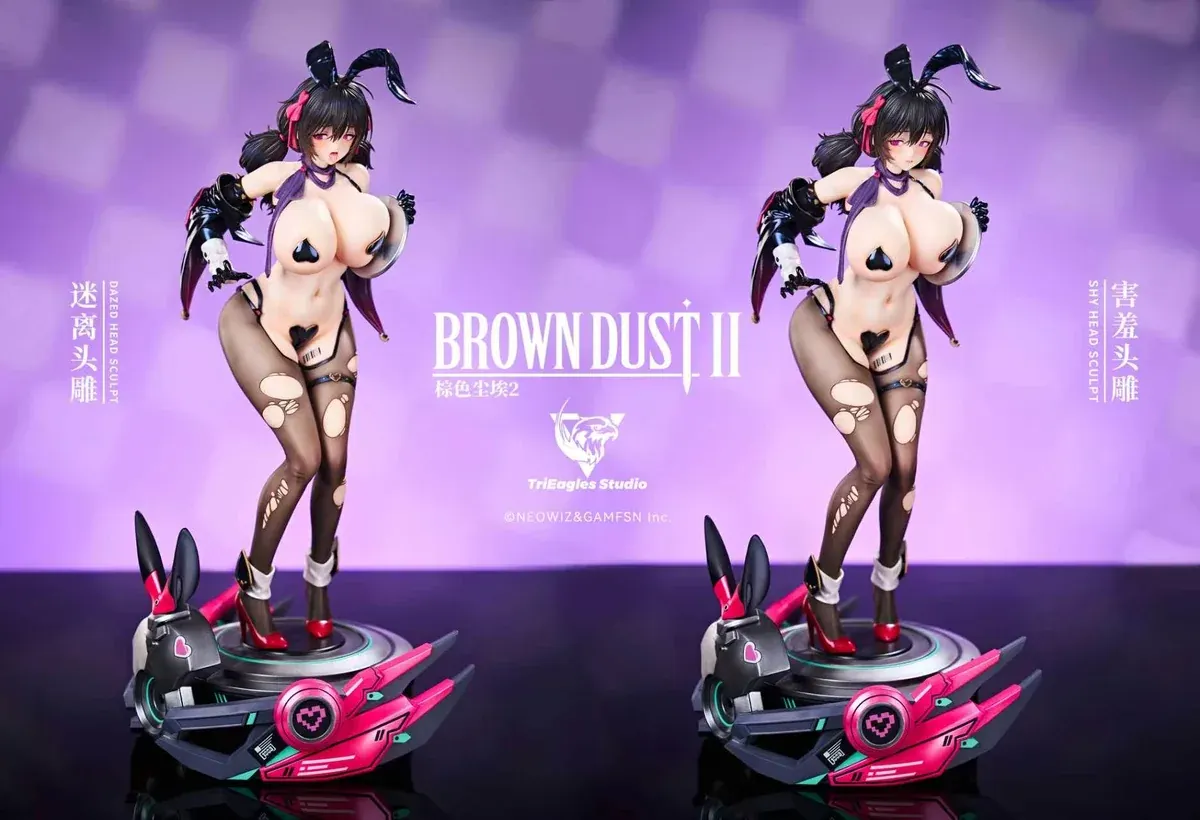 This licensed 1/4 Roan Bunny Statue from Brown Dust 2 by TriEagles Studio features a glossy black bunny suit, heart motifs, and a neon sci-fi base."